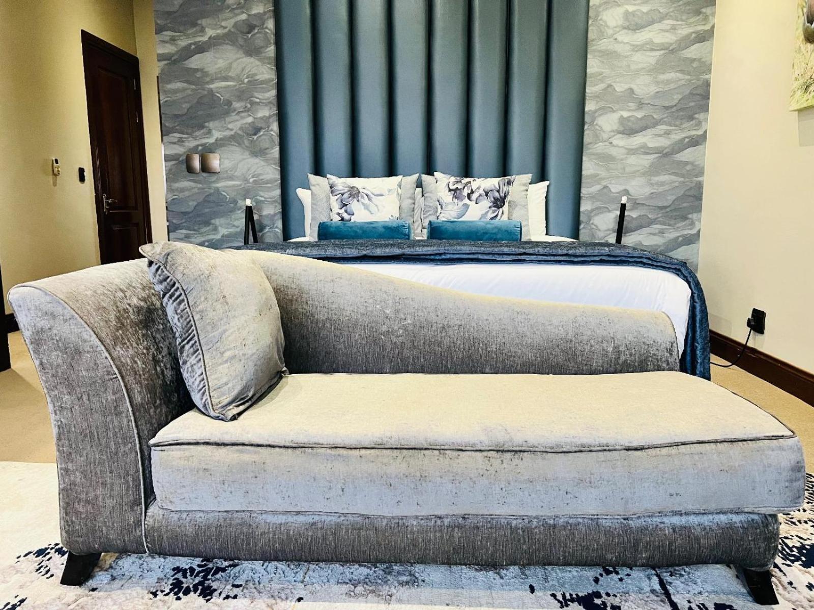 One O Eight Boutique Hotel 베노니 외부 사진