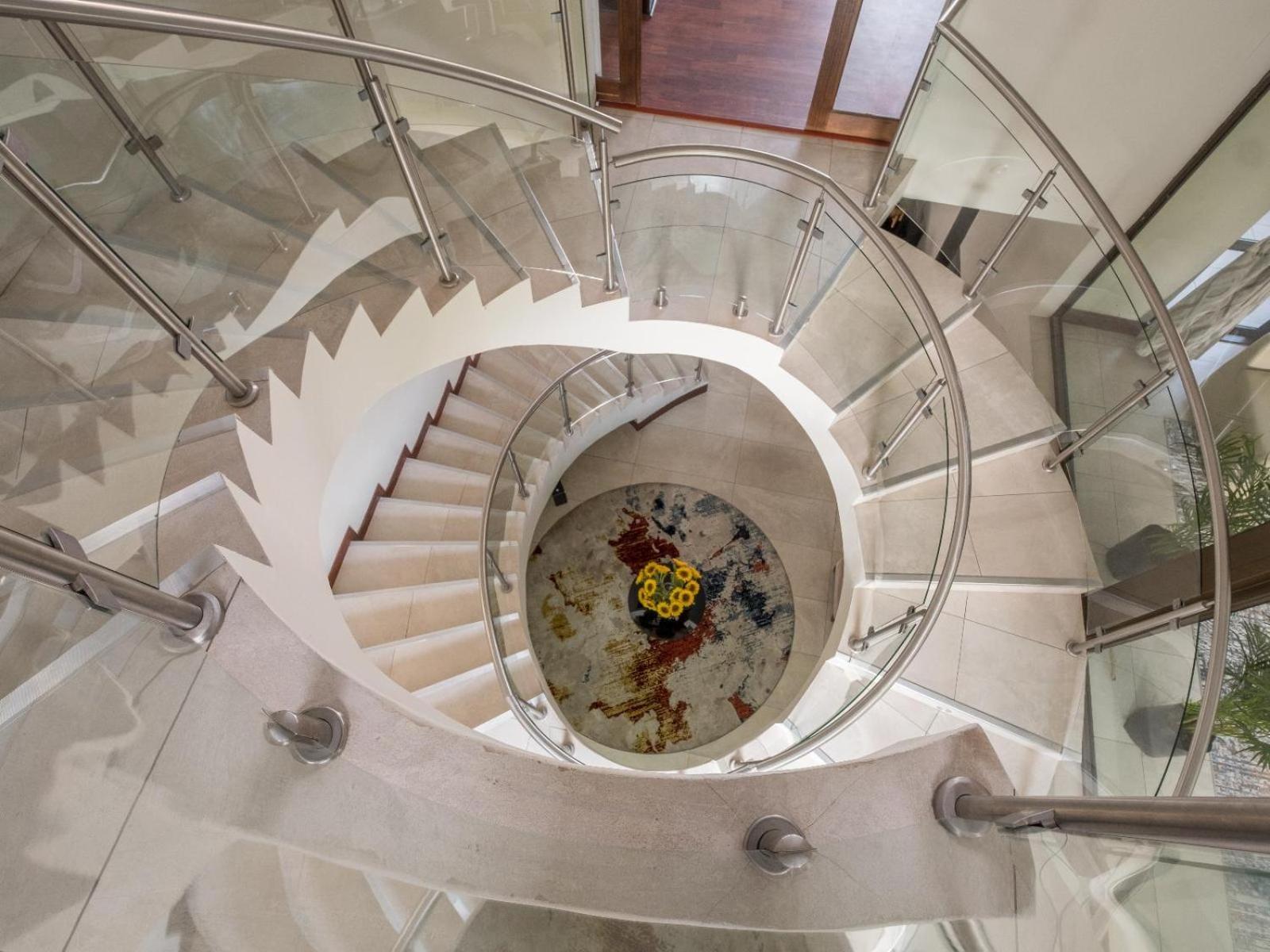 One O Eight Boutique Hotel 베노니 외부 사진
