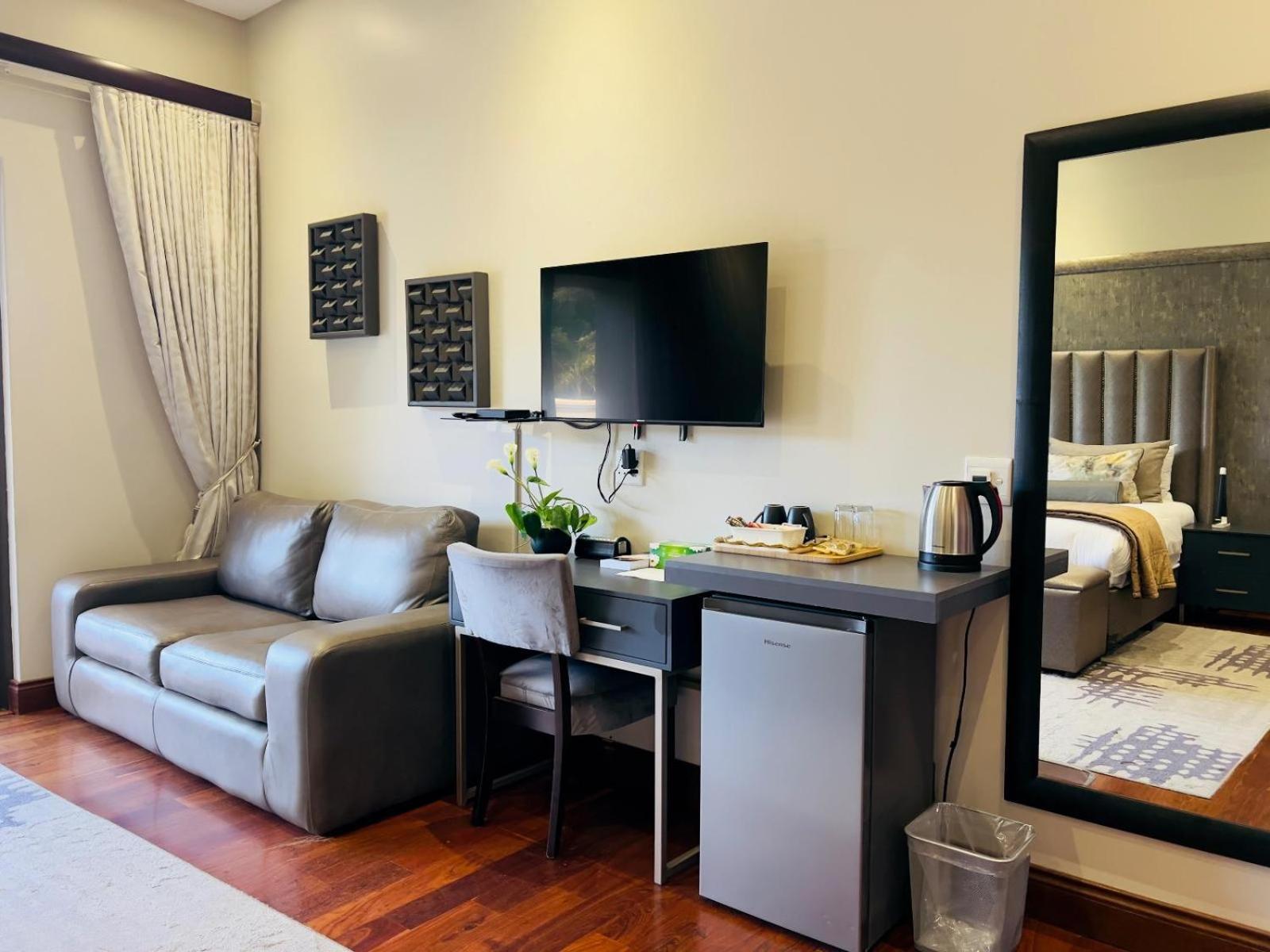 One O Eight Boutique Hotel 베노니 객실 사진