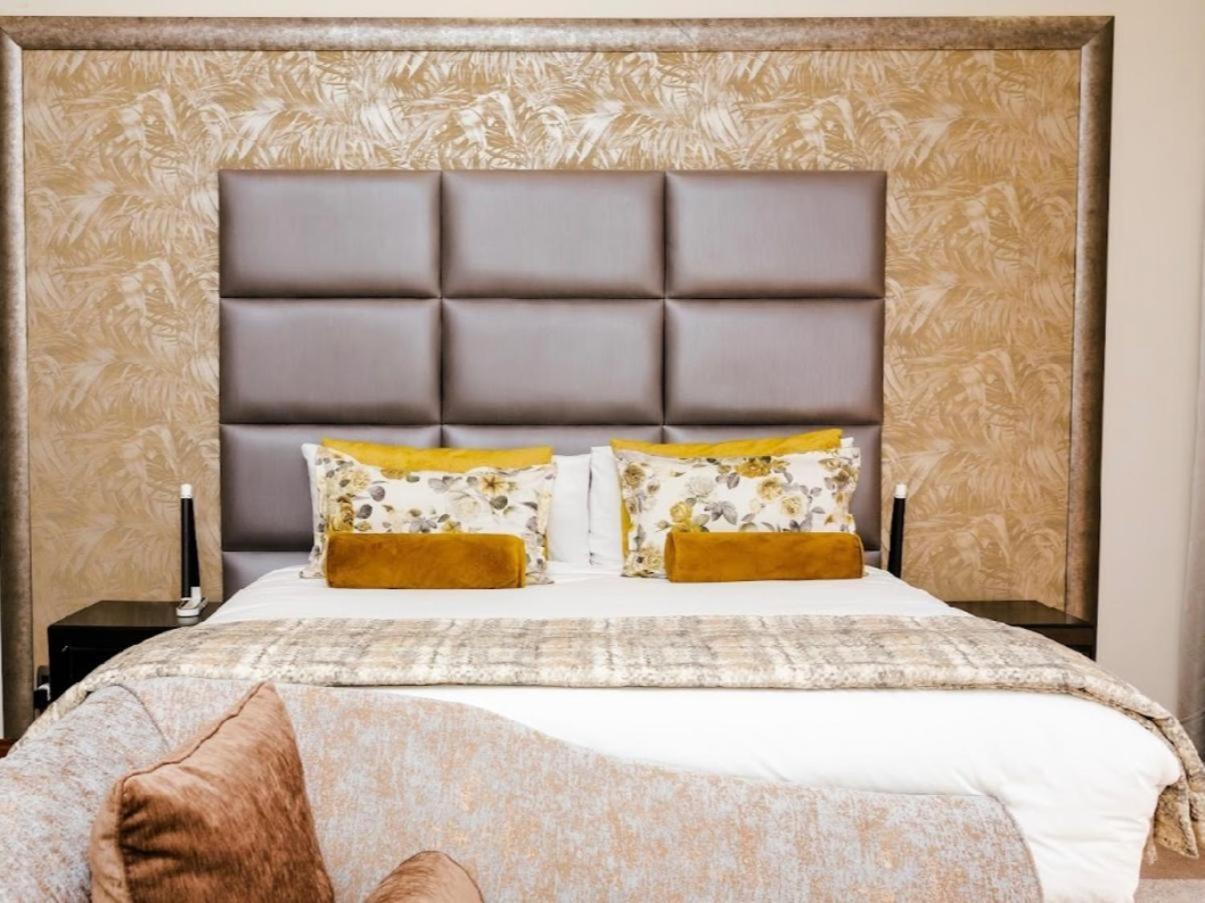 One O Eight Boutique Hotel 베노니 객실 사진