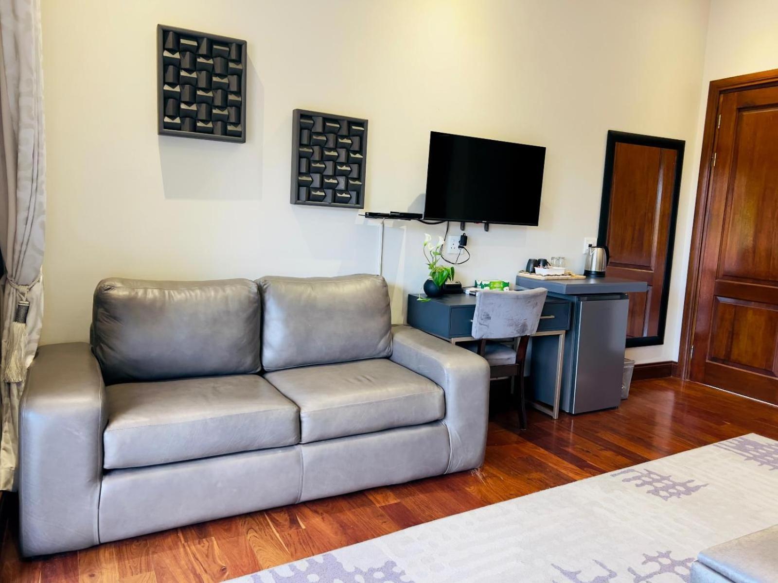 One O Eight Boutique Hotel 베노니 객실 사진