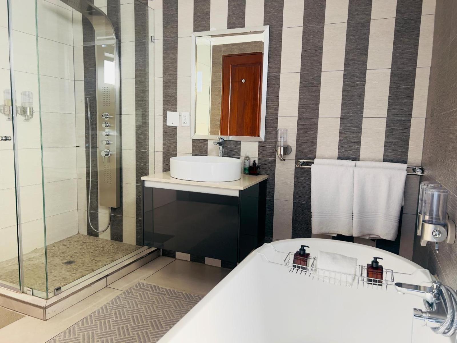 One O Eight Boutique Hotel 베노니 객실 사진