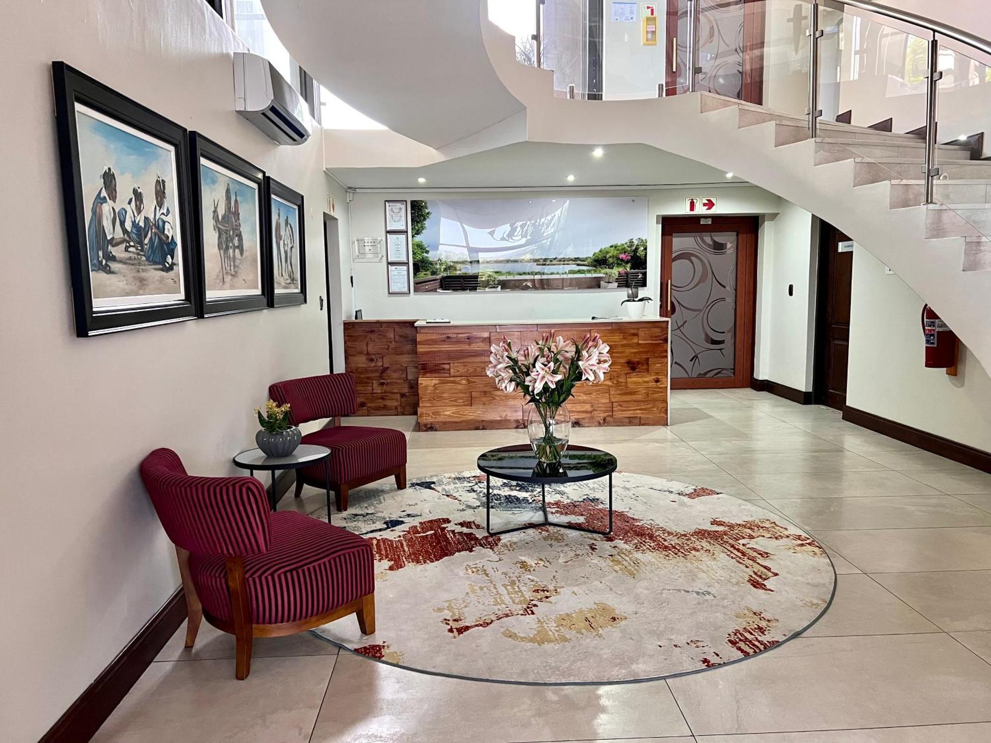 One O Eight Boutique Hotel 베노니 외부 사진