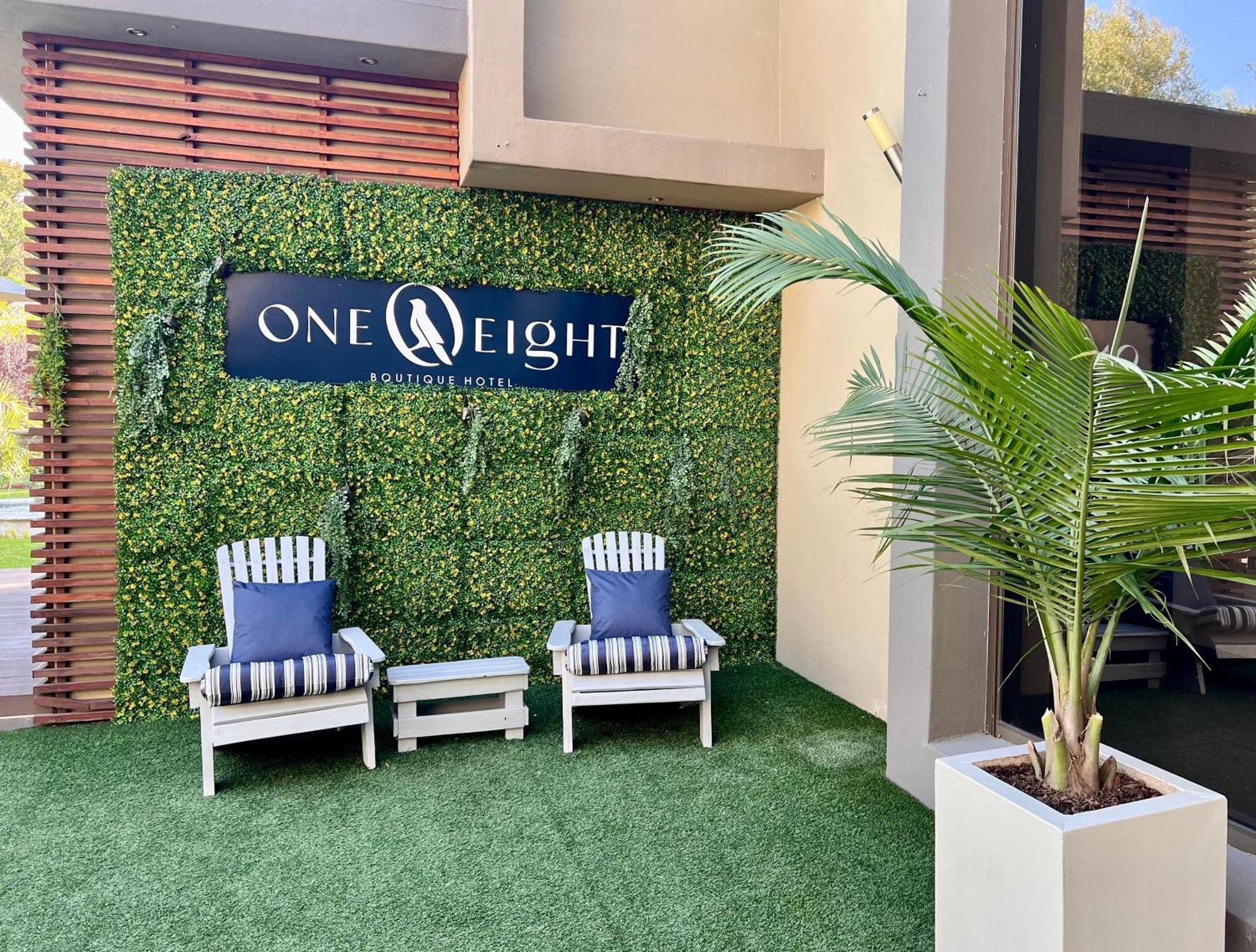 One O Eight Boutique Hotel 베노니 외부 사진